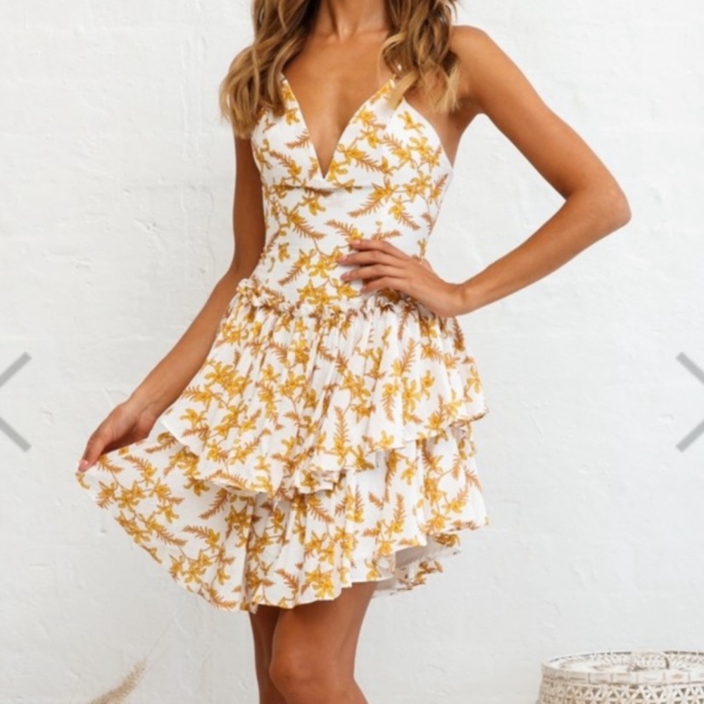 Selfie Leslie White & Yellow Corset Ruffle Mini Dress XS
